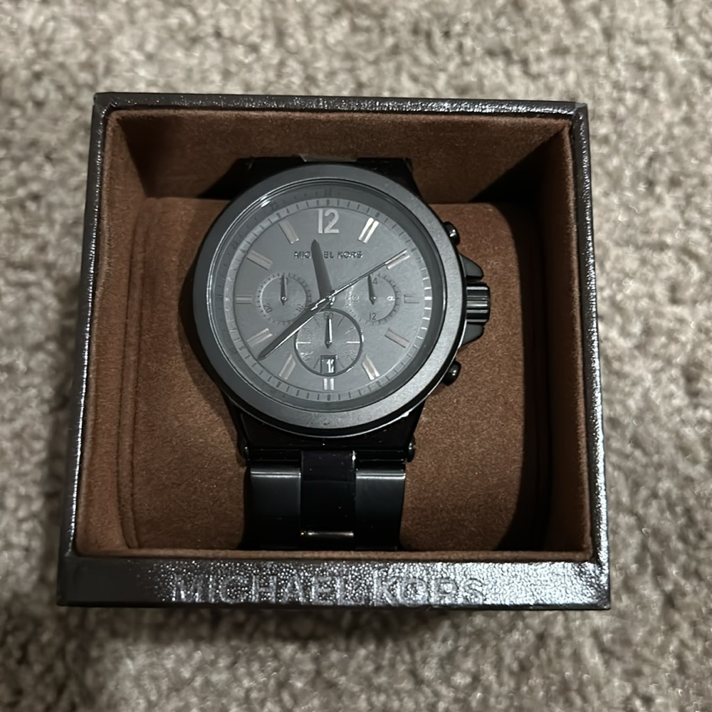 New in Box! Men’s Black Michael Kors Watch Model mk8279